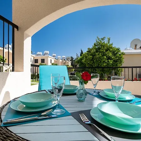 Dalia Seaside 2 Bedroom Apartment With Pool & Garden Paphos Exterior photo