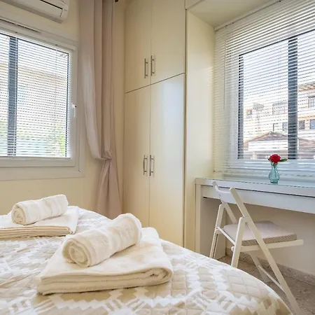 Dalia Seaside 2 Bedroom Apartment With Pool & Garden Paphos Exterior photo