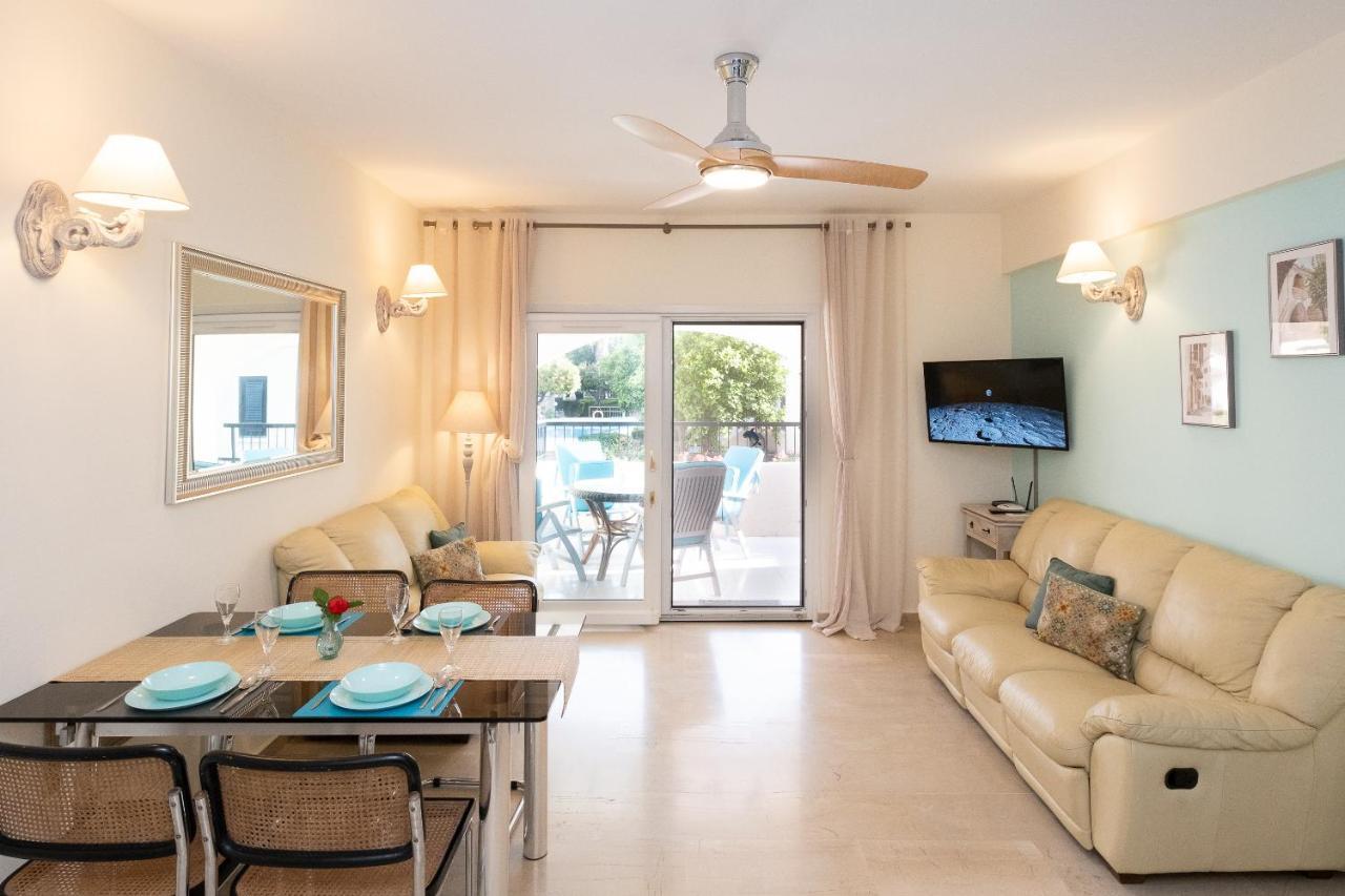 Dalia Seaside 2 Bedroom With Pool & Garden