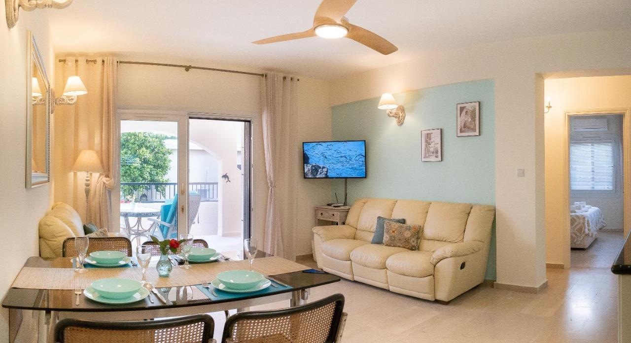 Dalia Seaside 2 Bedroom With Pool & Garden Apartment *