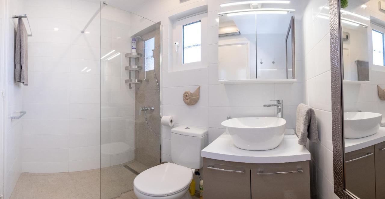 Dalia Seaside 2 Bedroom With Pool & Garden *