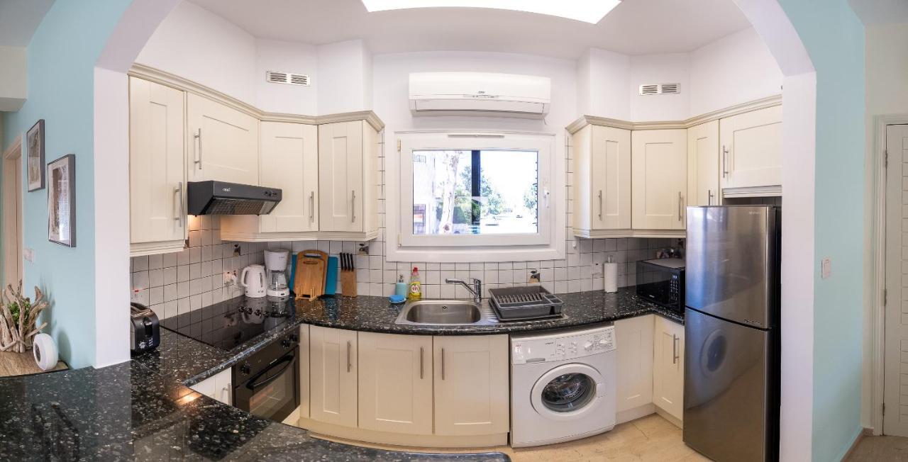 Dalia Seaside 2 Bedroom With Pool & Garden *