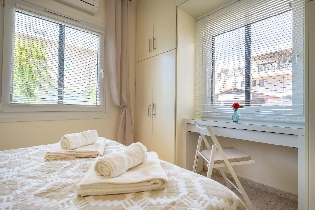 Dalia Seaside 2 Bedroom With Pool & Garden * Paphos